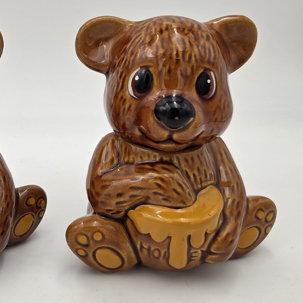1950s Single Taiwan Ceramic Bear Honey Pot Jar Vintage